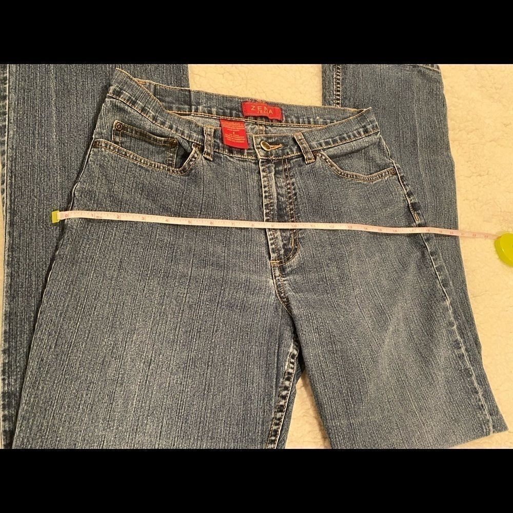 ZENA Boot Cut Jeans size 8 denim - Picture 6 of 9